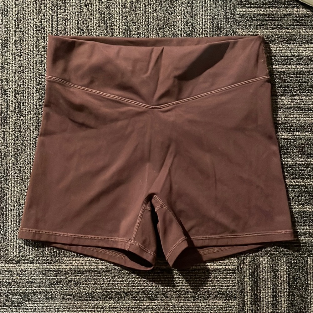 Balance Athletica / Vitality Cloud Short in Coffee Bean Brown
